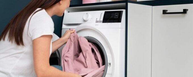 Nebudete potřebovat lepicí váleček: Jak se zbavit zvířecích chlupů během praní