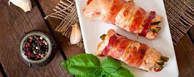 Tento pokrm bude hvězdou každé večeře: Kuřecí závitky se slaninou a sýrem Recept