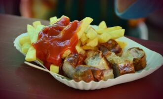 "Kotník Bens" pláče u postranní čáry: Výroba nádherného cuketového kečupu na zimu - vynikající