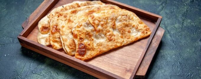 Křupavé a šťavnaté: recept na líné pita burgery je váš nový oblíbený.