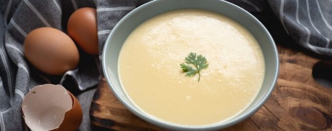 Oběd bez starostí: Příprava kuřecí krémové polévky - nezapomeňte si tento recept uložit